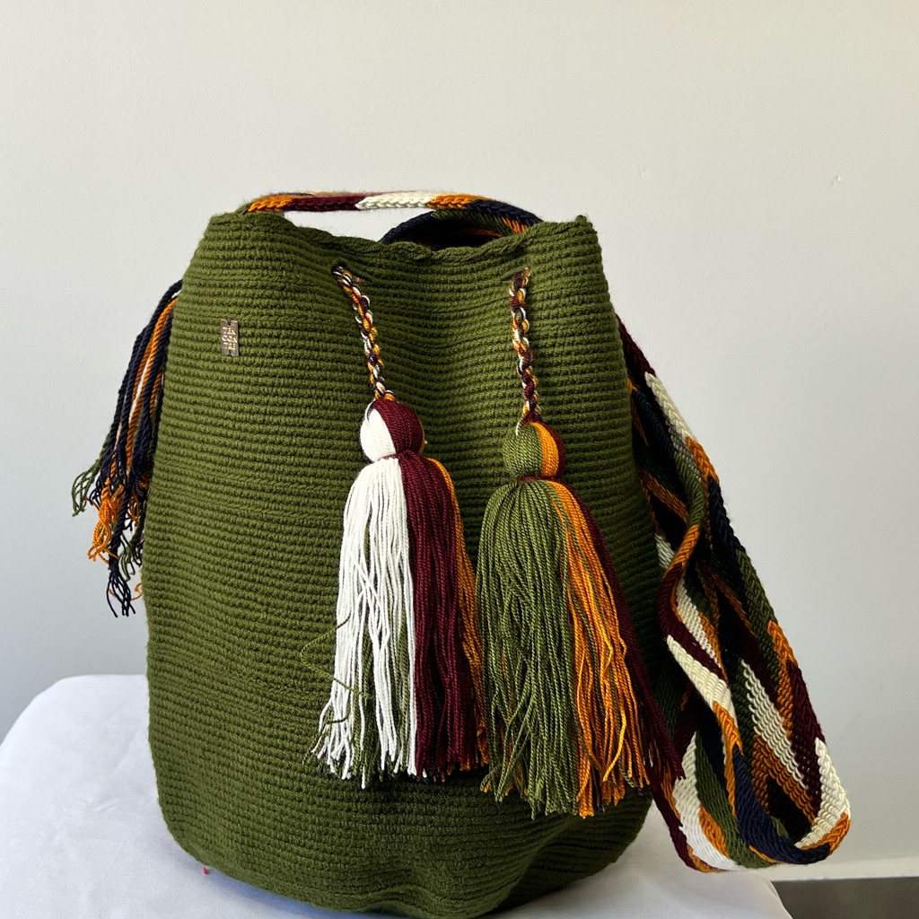 Handmade Wayuu Bag. Crossbody Bag. Green.